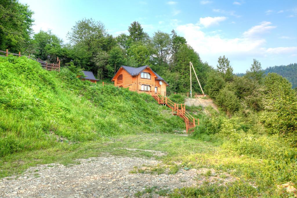 Cottage Goyra Yaremche Exterior photo