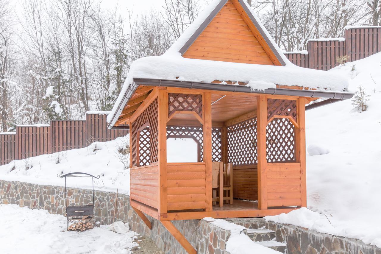Cottage Goyra Yaremche Exterior photo
